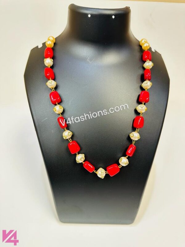 Multicoloured Stone & Pearl necklace