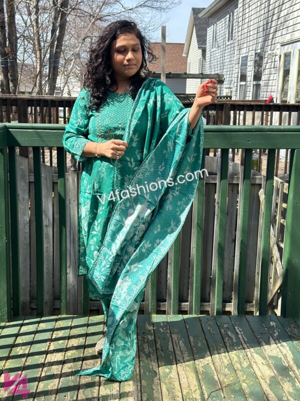 Sea green muslin Silk 3 piece Kurta Set 1